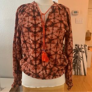 Anthropologie Porridge Peasant Blouse. Spliced neck with tassel tie. 100% cotton